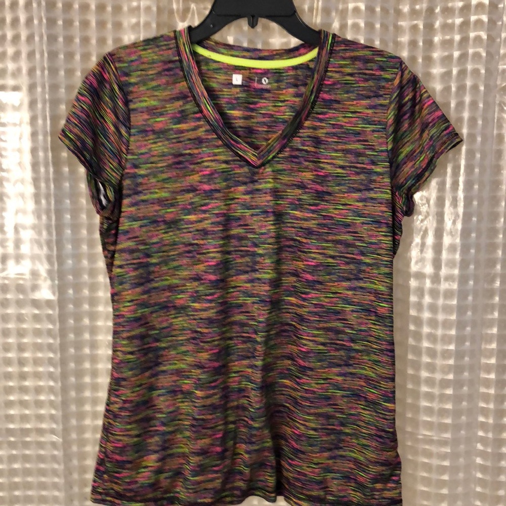 Multi color tee